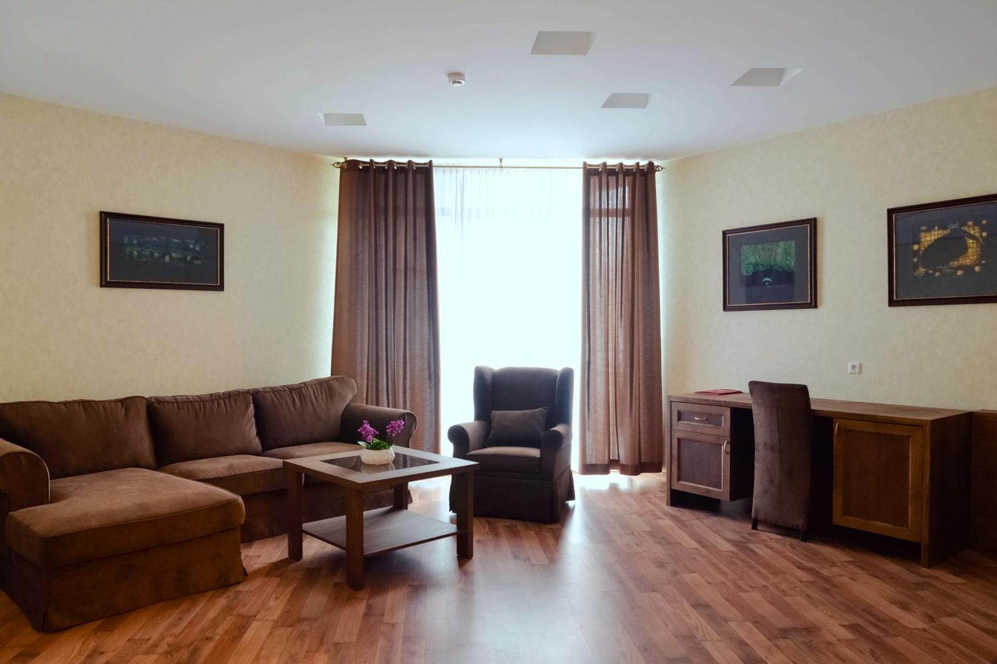 Saulys Hotel Siauliai  Exterior photo
